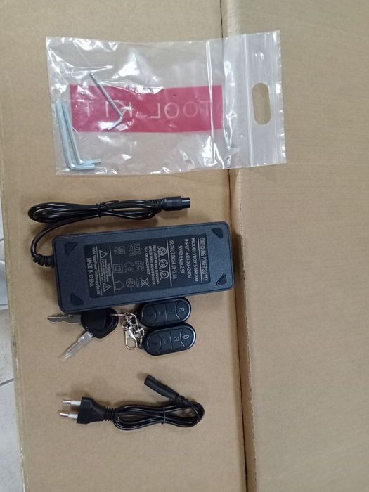 Електросамокат iSCOOTY M4 PRO 1000W 18Ah (2025)