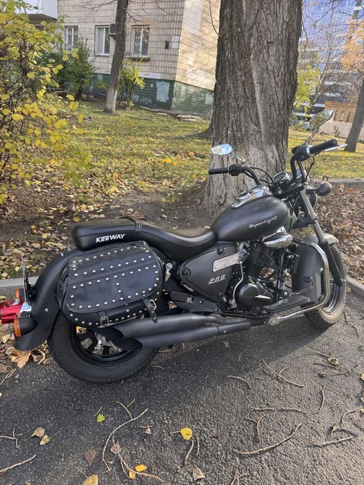Мотоцикл круизер keeway superlight 200