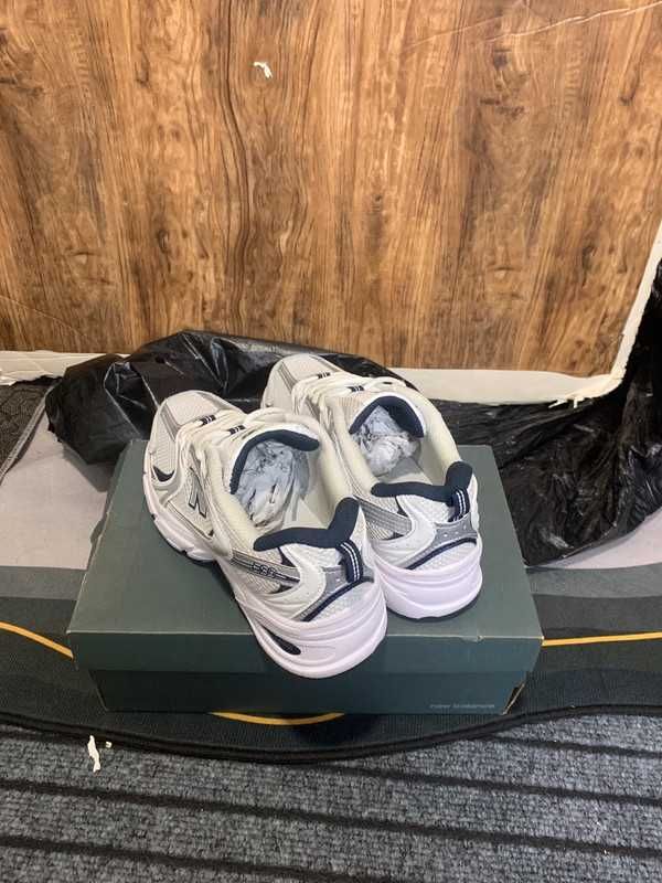 New Balance530_White Sneakersy Damskie_Moda Solidne 39.5