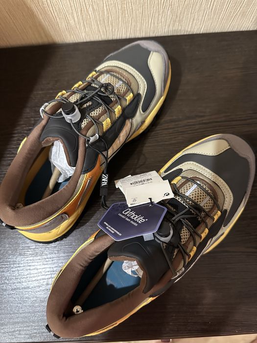 Кроссовки зара унисекс 42