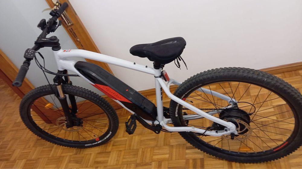 Bicicleta eletrica como nova