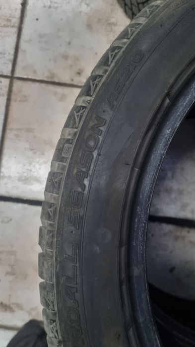 Falken 235/45 R18
