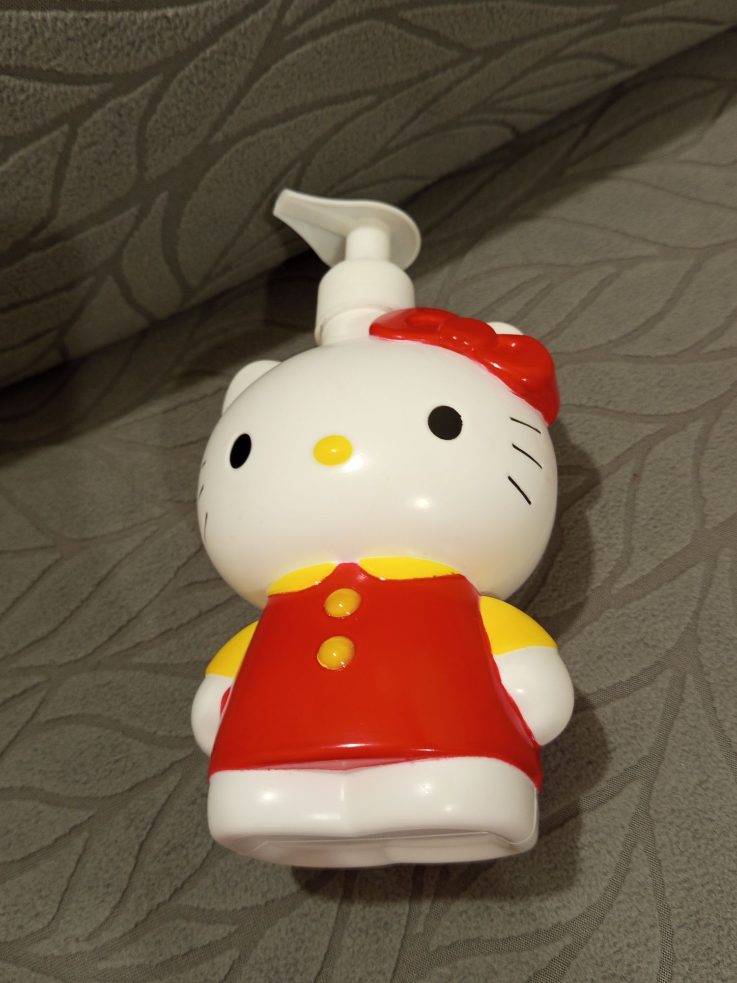 Frasco recarregável hello Kitty