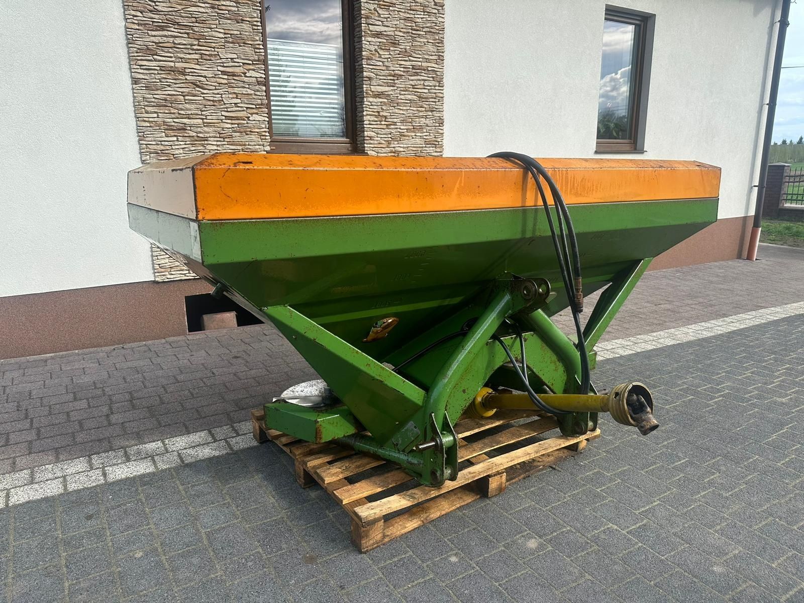 Rozsiewacz Amazone zam zau 402, 1501  bogballe ex trend zaf 804