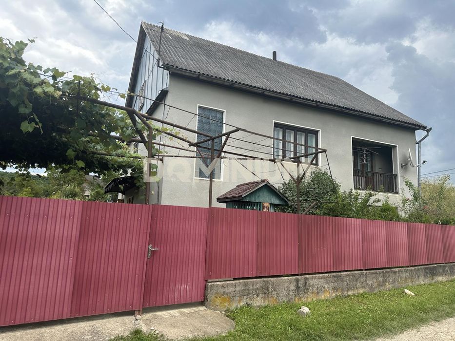 Продаж будинку  в с.Новобарово