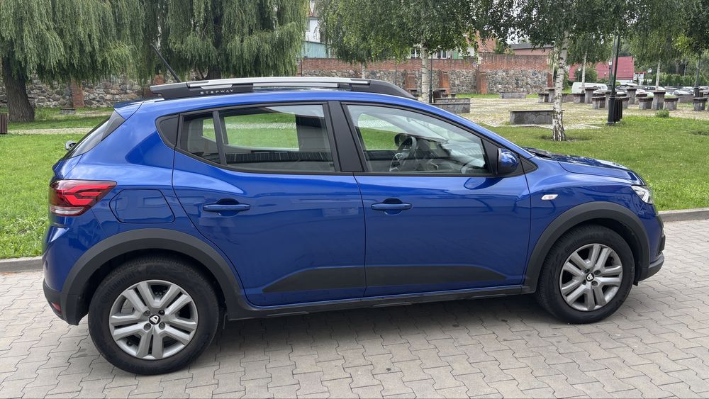 Sprzedam samochód Dacia Sandrero niski przebieg