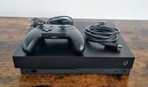 Xbox One X 4K 1TB + 2 Pady +2 gry