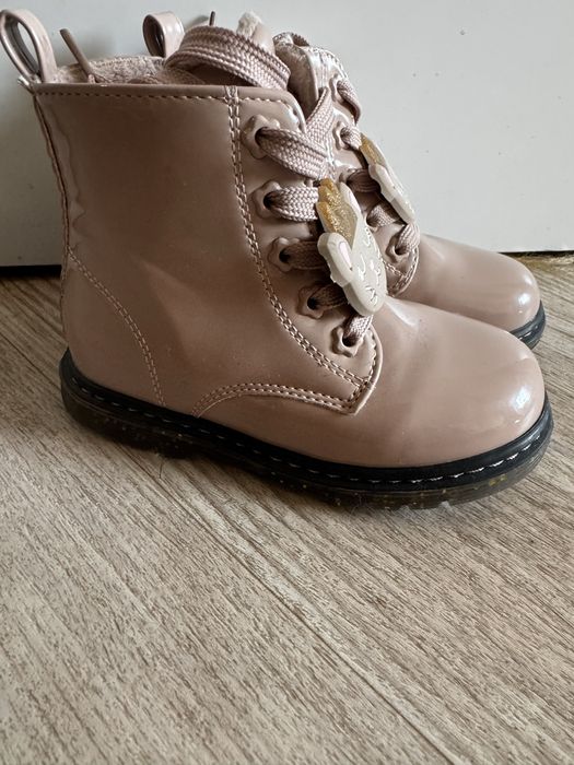 Trzewiki Neli Blu pudrowy róż rozm 24 stan idealny