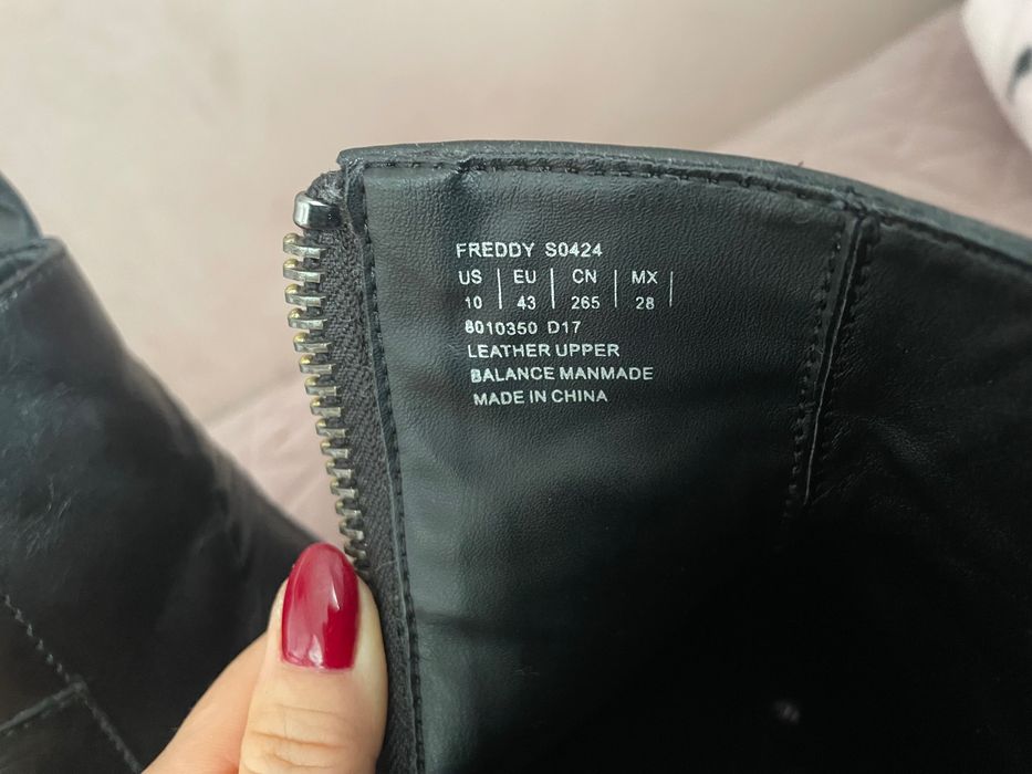 Calvin Klein, eleganckie czarne buty, Rozm. 43