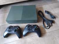 Konsola Xbox one s + 2 pady