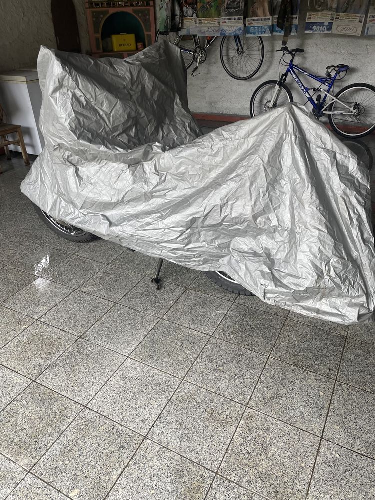 Moto Susuki GN250