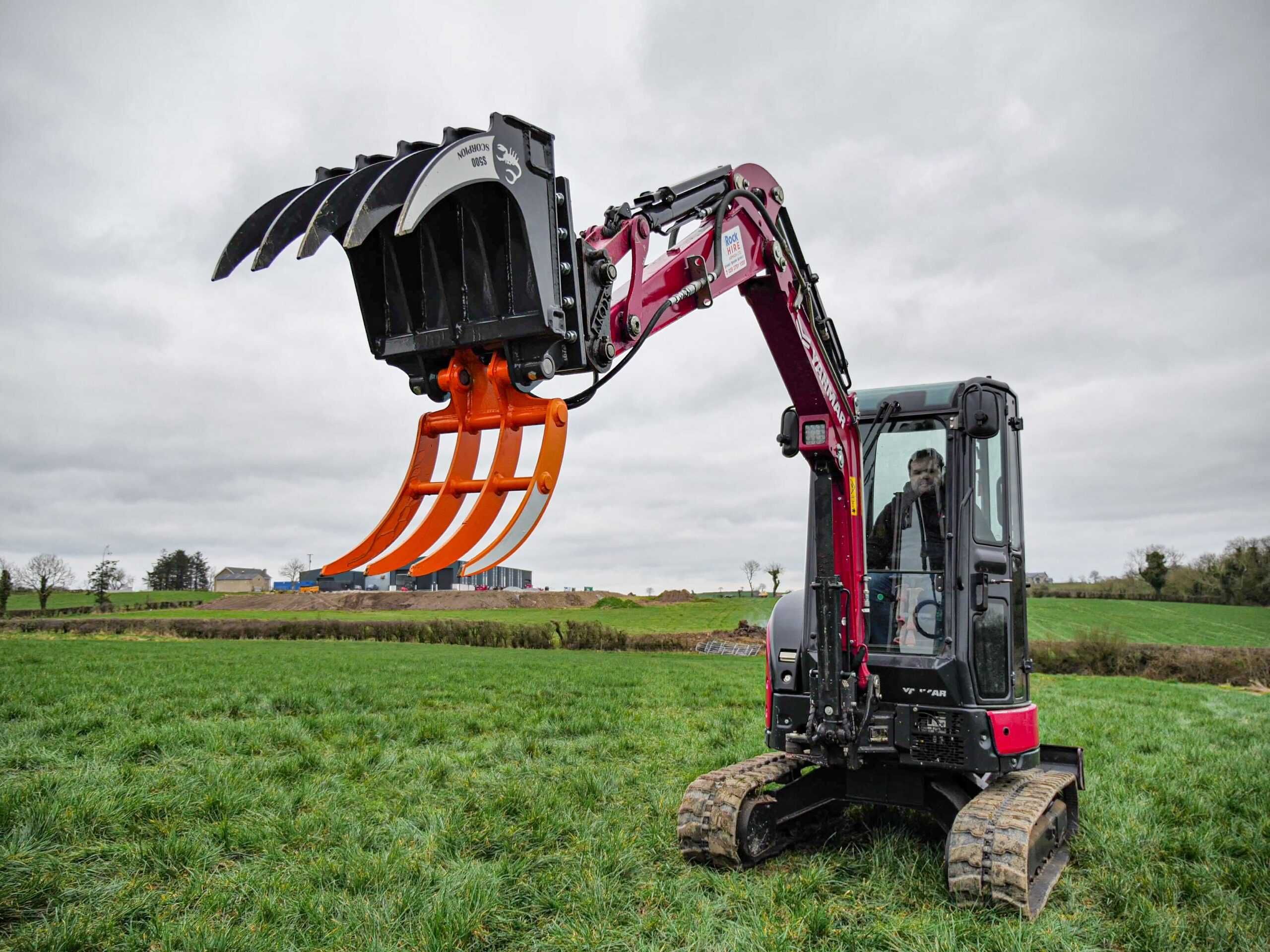 Chwytak do minikoparki MDE Scorpion S500 1,5 - 4 ton