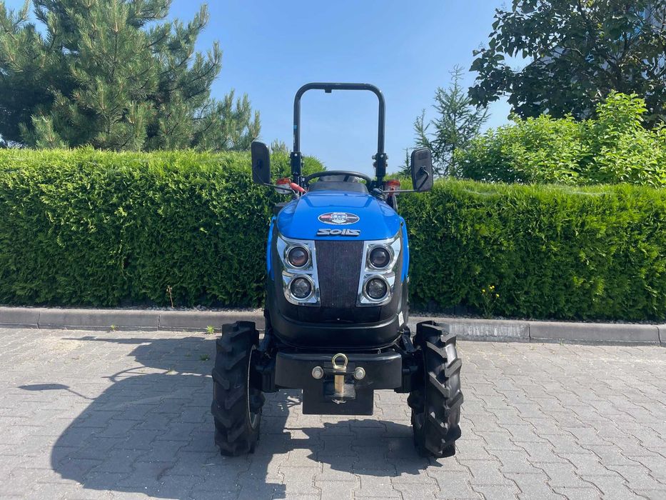 Traktorek SOLIS do ogrodu sadu firmy komunalny kompaktowy 4WD kosiarka