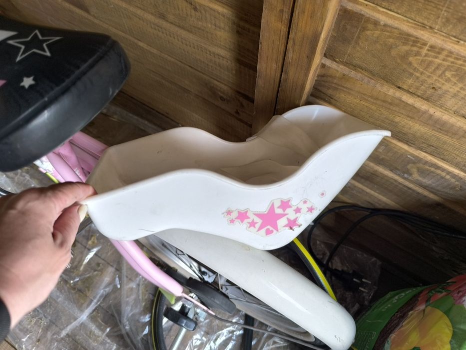 Rower 16 cali lekki firmy Btwin dla dziewczynki + kask i zestaw ochran