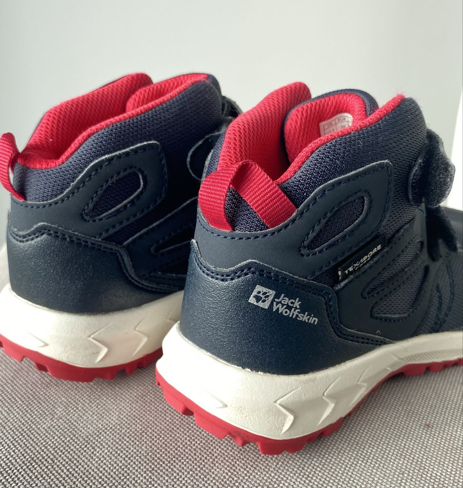 Buty Jack Wolfskin wysokie, granatowe, rozm. 32