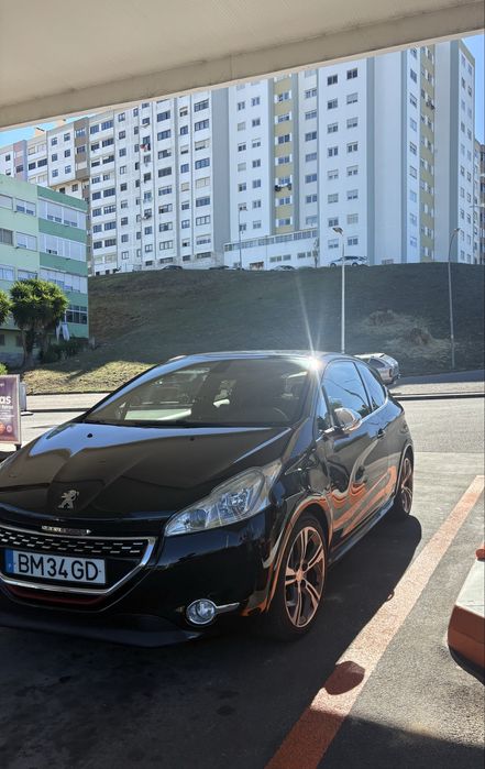 Peugeot 208 GTi 1.6 THP – 200cv