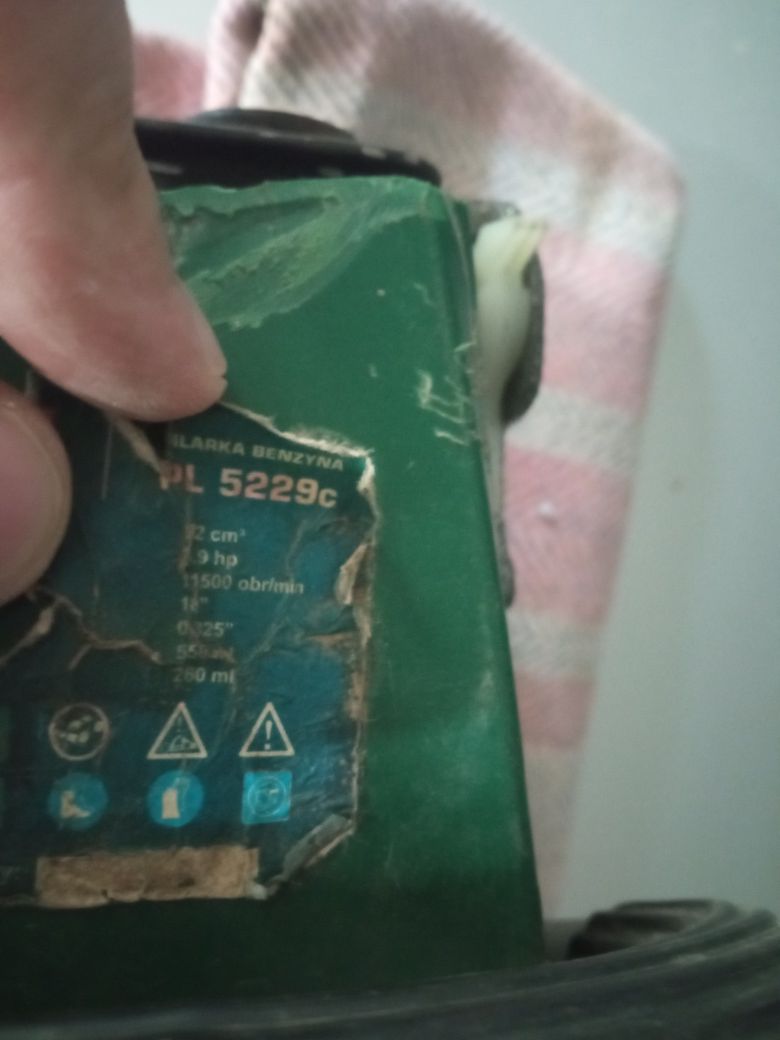 Бензопила без шини і ланцюга з польськими написами PL5229с