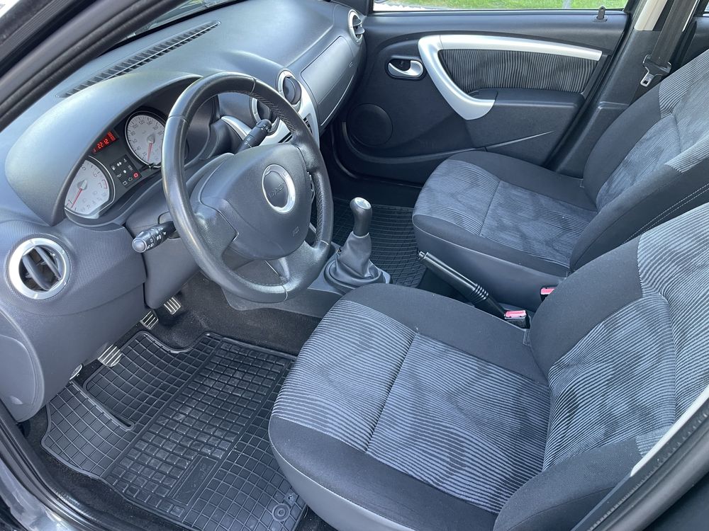 Dacia Sandero 1.4 mpi 90 tys przebiegu/ jeden wlasciciel