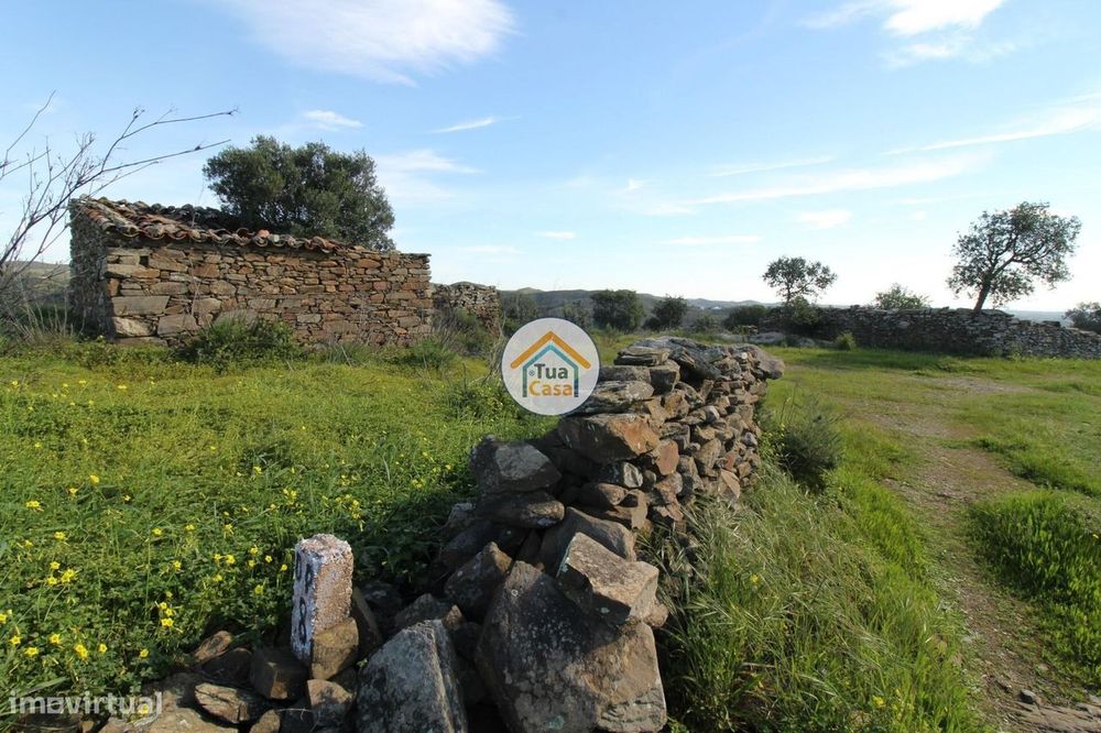 Armazém Rústico com Vista Mar para Recuperar – Serra de Tavira