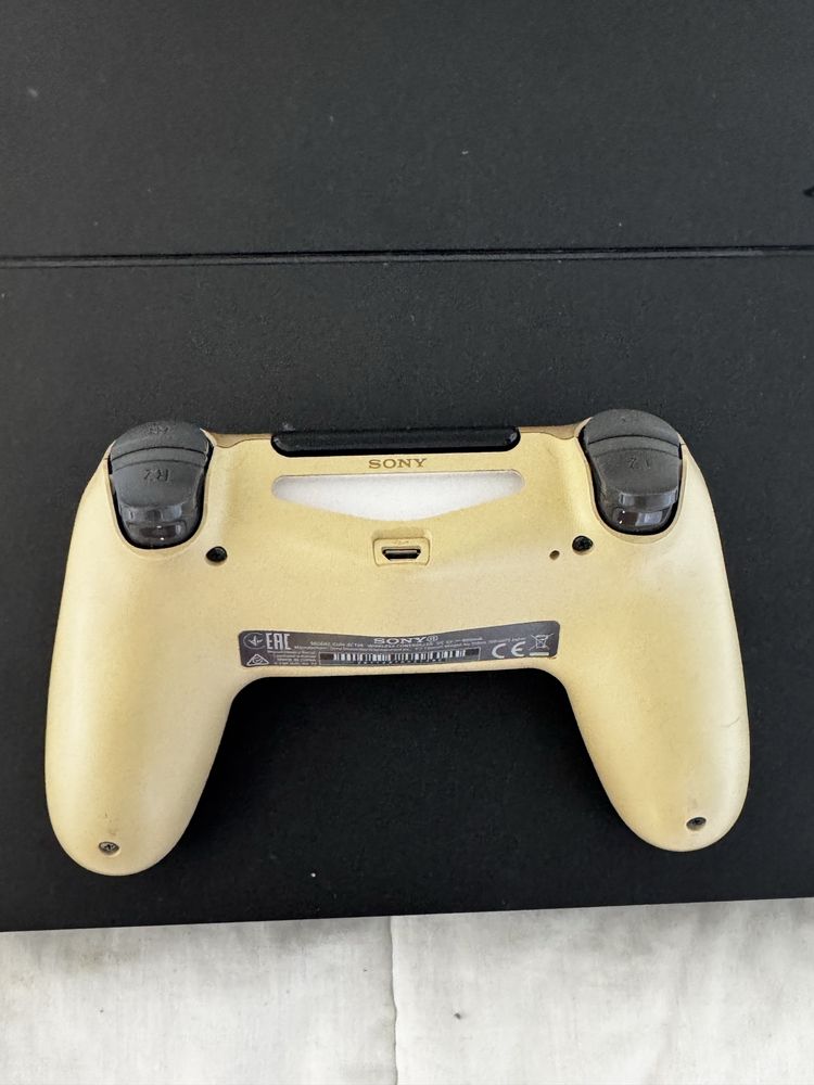 Vendo playstation 4