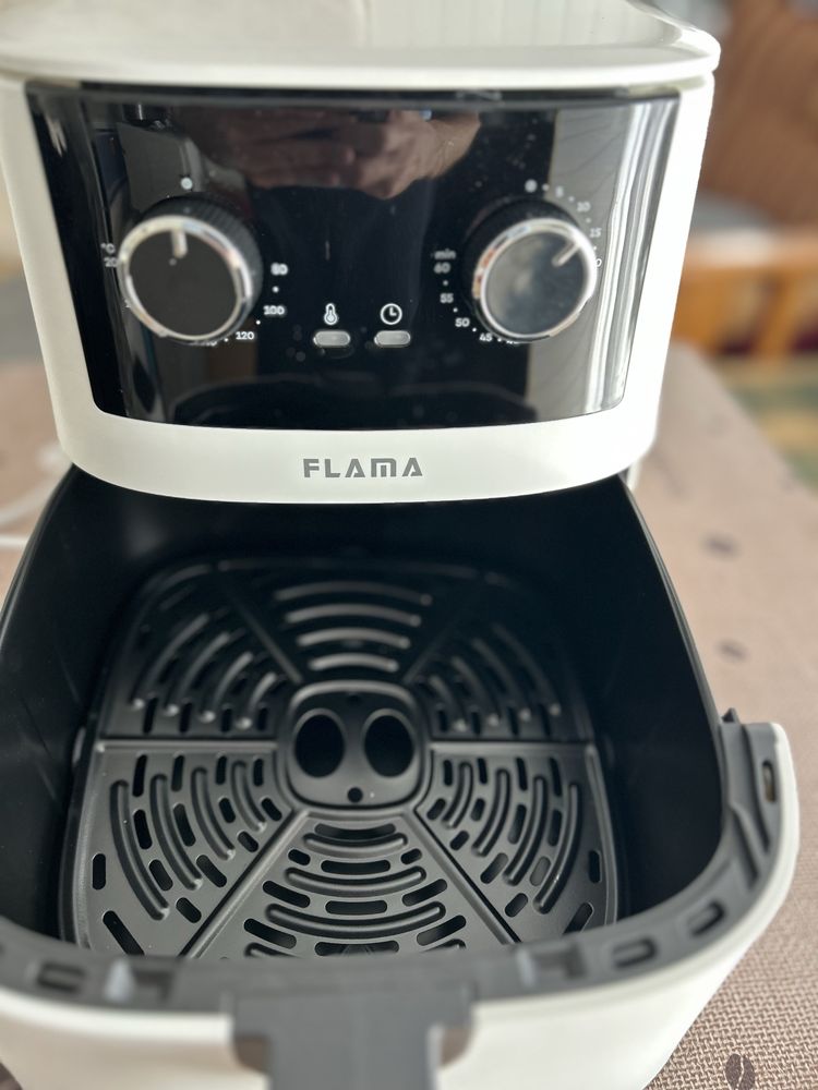 Fritadeira sem óleo air fryer ( semi-nova)