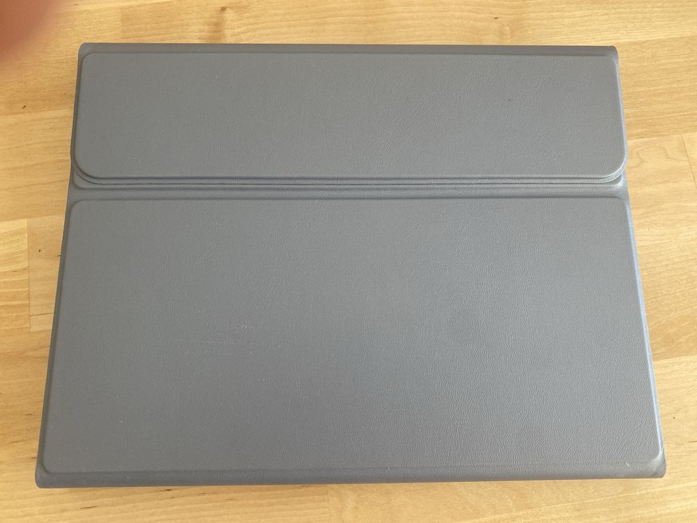 Capa ipad 10 geração com teclado bluetooth wireless