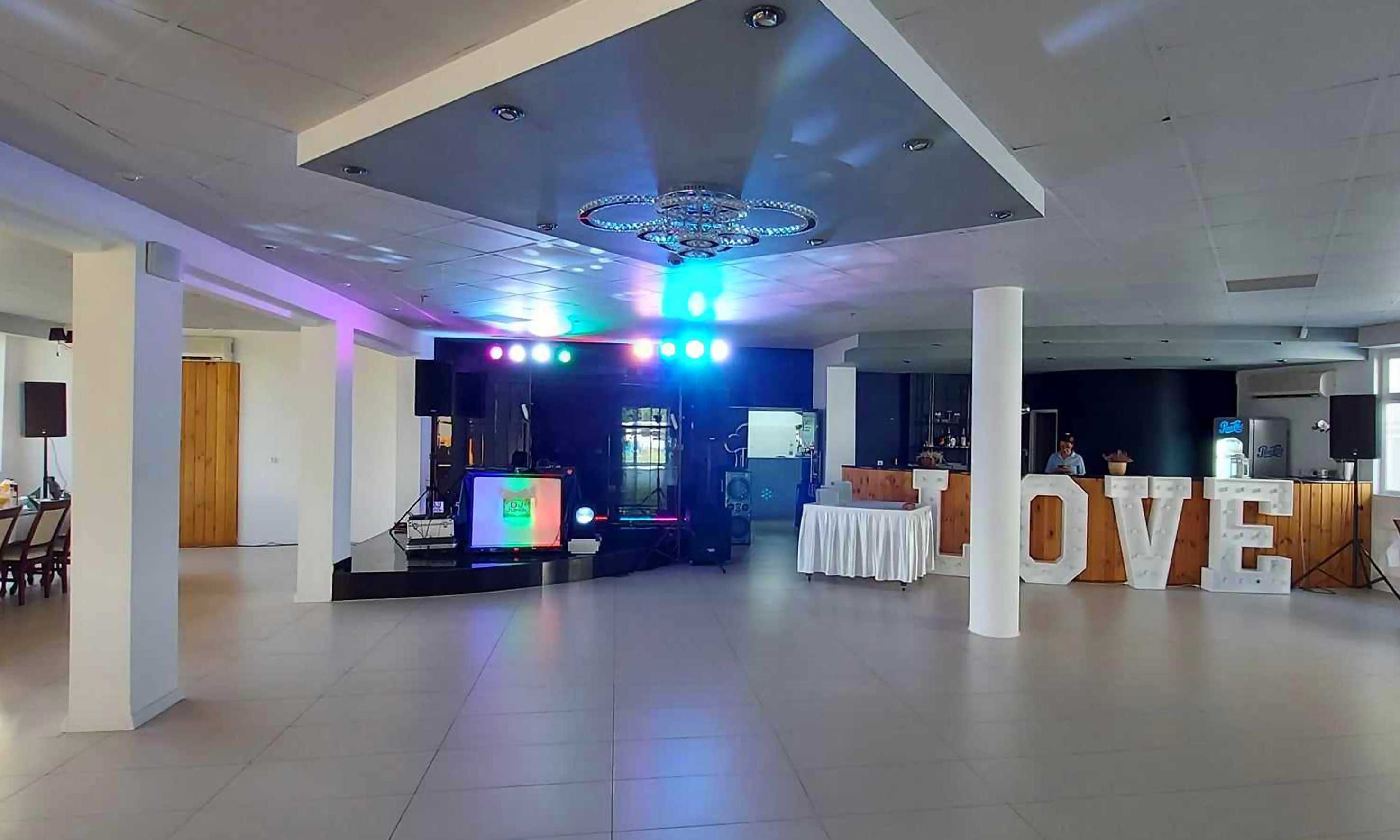 DJ - PREZENTER MUZYCZNY - także - fotograf -  kamerzysta - OKAZJA !!!
