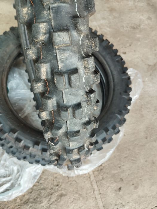 Шини ендуро б/в майже нові 95%