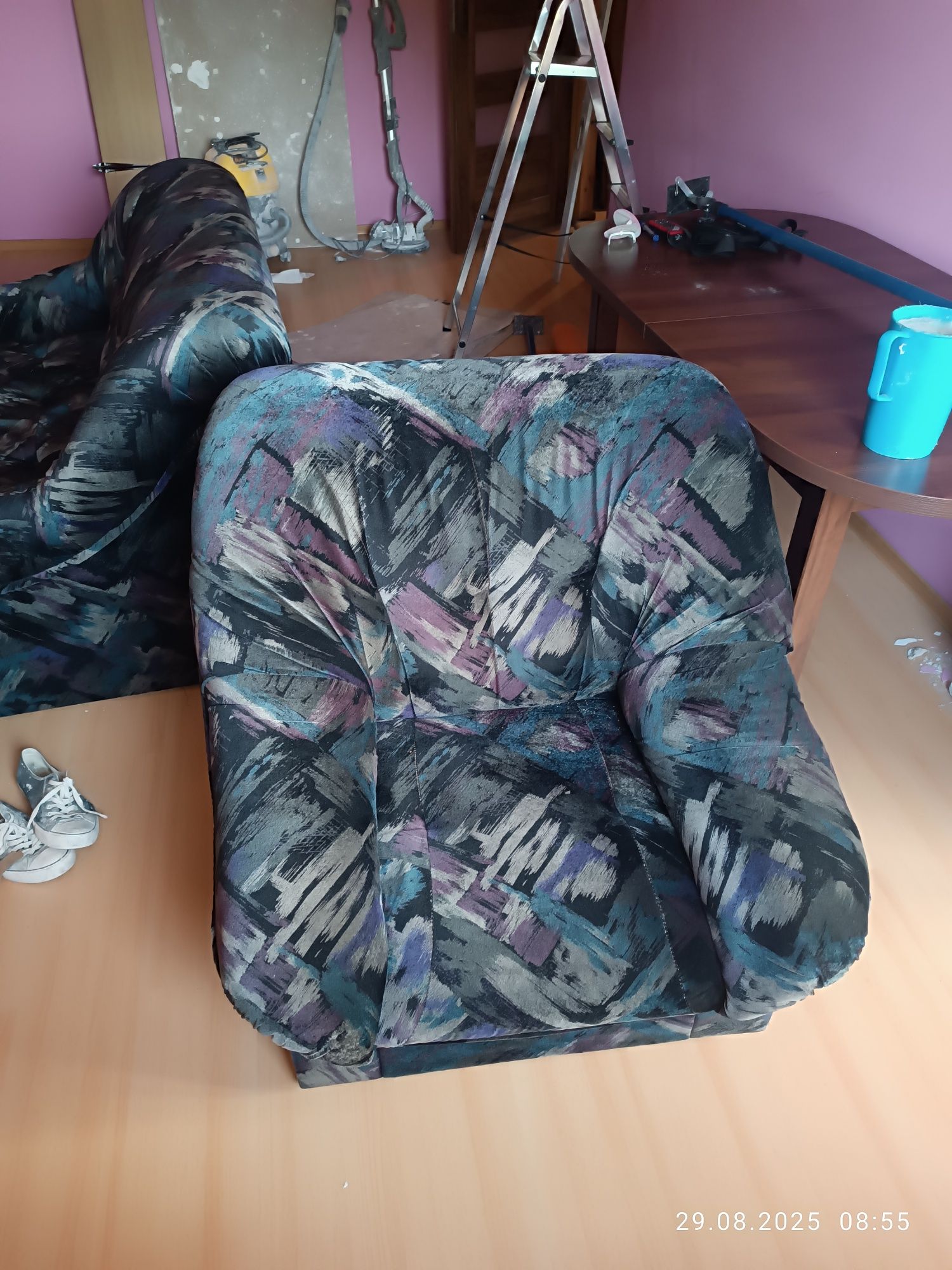 Kanapa plus fotel pojedynczy oddam za darmo wypoczynek