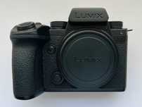 Panasonic Lumix DC-S5IIX – pełnoklatkowy aparat