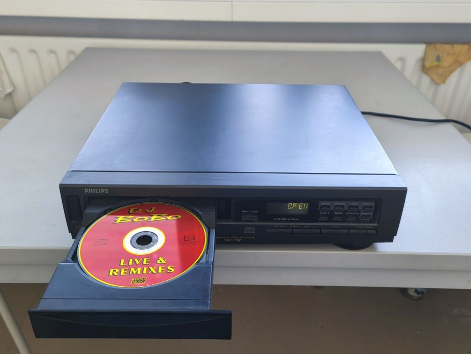 CD програвач Philips CD 162 ! Відмінний стан !