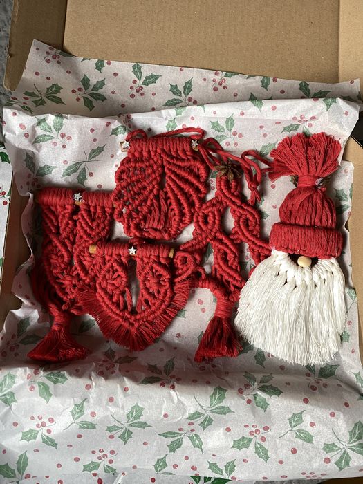 Czerwony zestaw ozdób choinkowych pachnący świetami #makrama#handmade