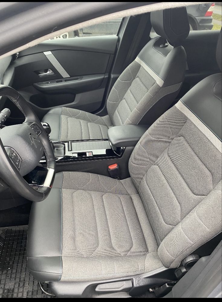 Citroen C4  S&S 1.5 BlueHDi 1 wlasciciel + pakiet zima