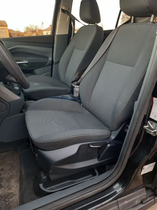 Продам Ford Grand C-max