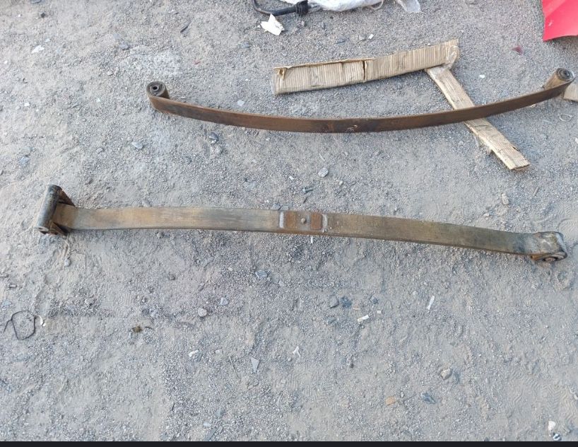 Продам підкорені  4 ресори добрі тільки втулки переприсовати