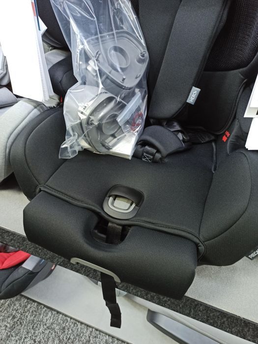 NOWY! Recaro Tian Elite od 9 do 36 kg z GŁOŚNIKAMI