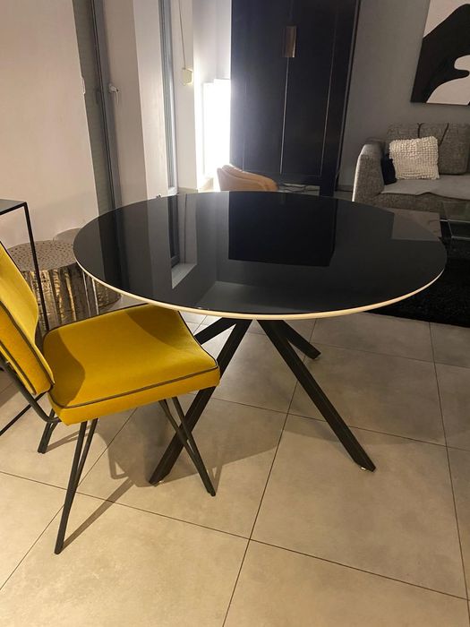 Designerski stół plus krzeszla Okazja