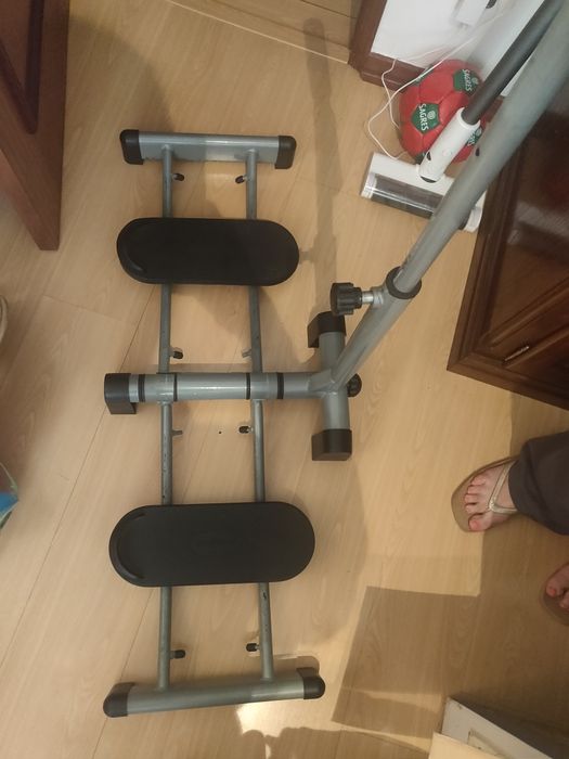 Máquina treino pernas