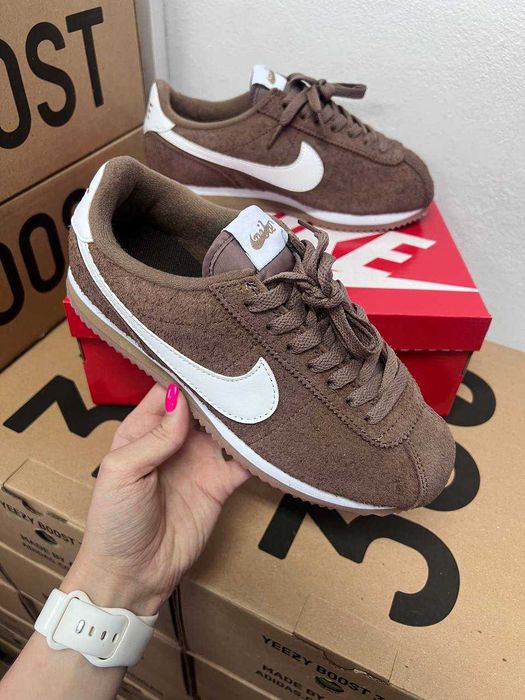 Женские кроссовки Nike cortez suede / Найк кортез коричневые 37 38 39