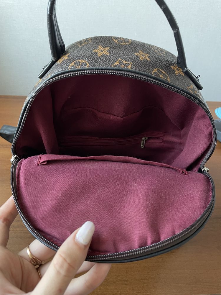 Рюкзак в стилі Луї Вітон (Louis Vuitton)