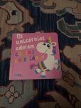 Livro “Os unicórnios adoram cuecas coloridas”