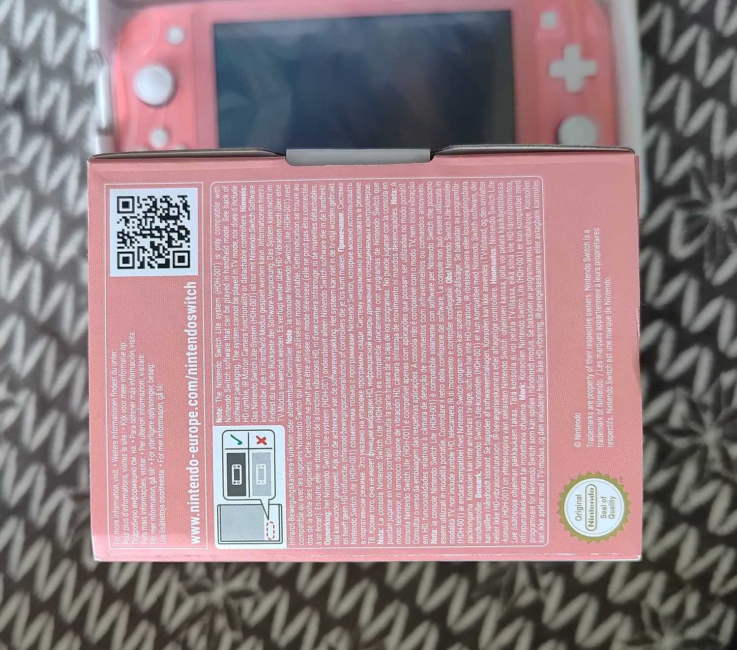 Nintendo Switch Lite, nowa, z oryginalnym pudełkiem oraz ładowarką.