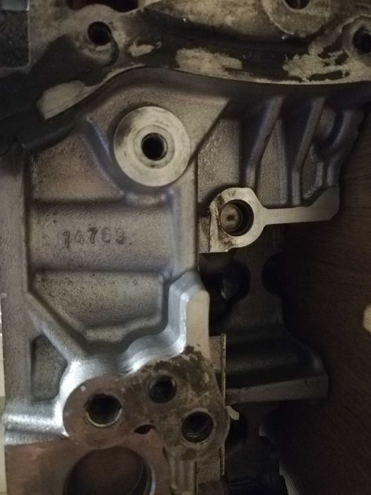 Głowica 2.0cdti Opel Renault