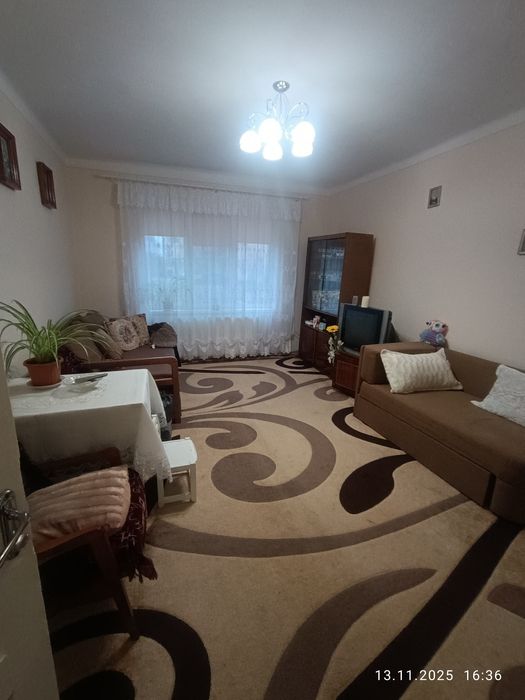 В Продажу ЧУДОВА Квартира 1/2