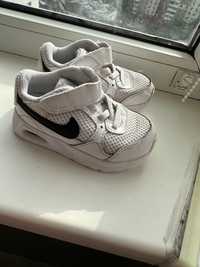 Детские кроссовки Nike  22размер