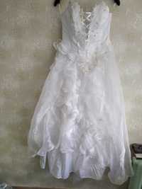 продам красивые свадебные платья