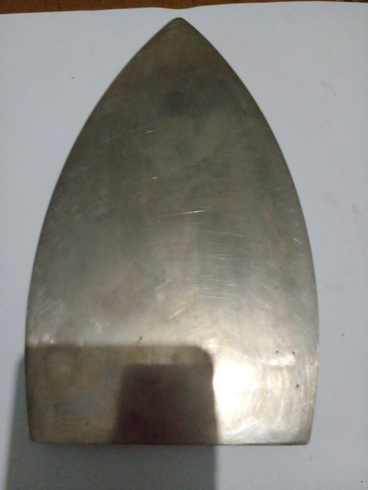 Подошва чугунная утюга