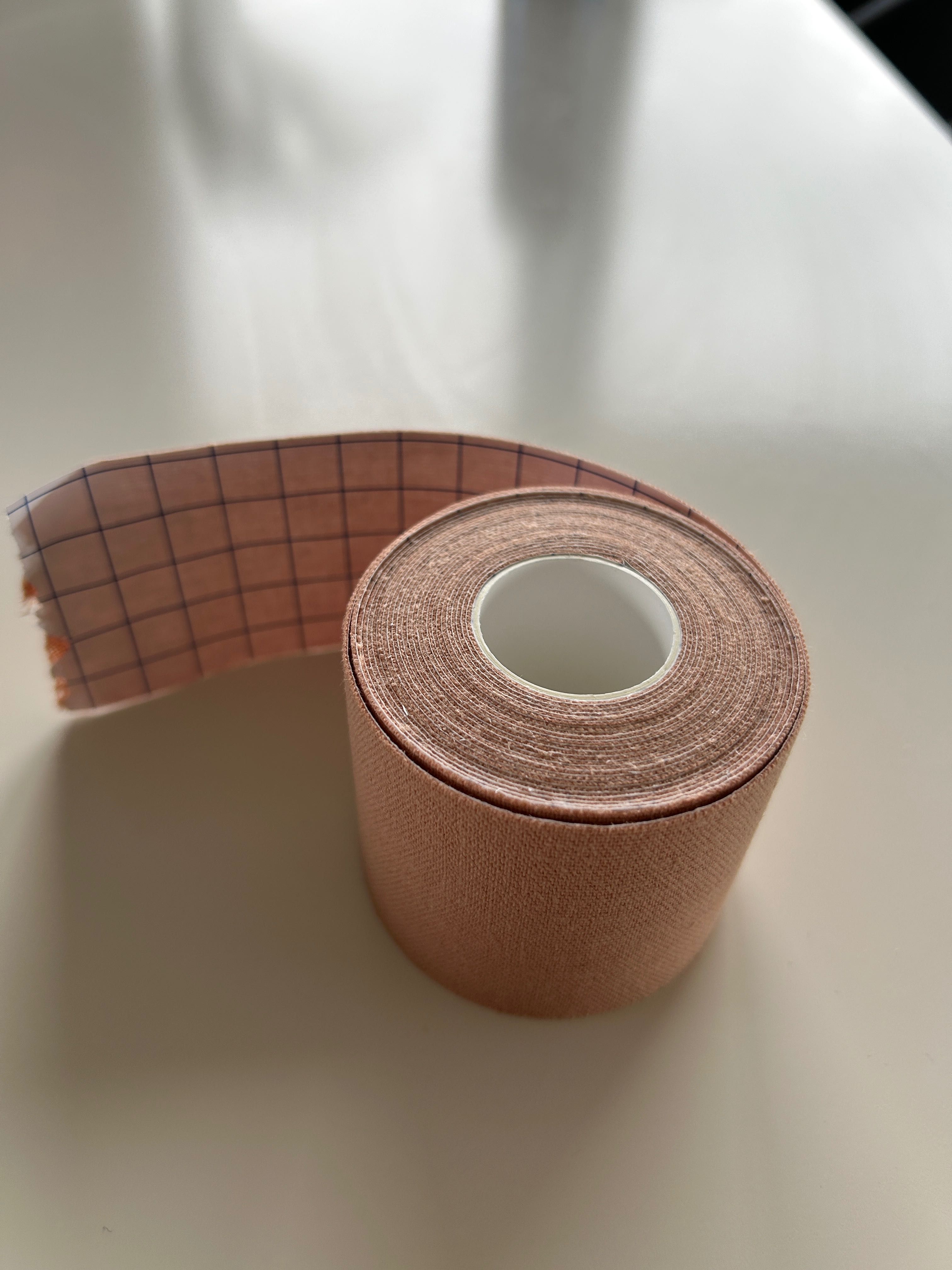 Taśma kinezjologiczna Paso Tape beżowa 3,5m
