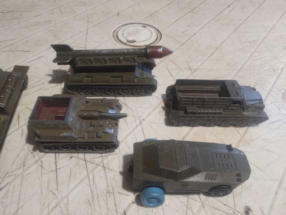 Военная техника, игрушки ссср