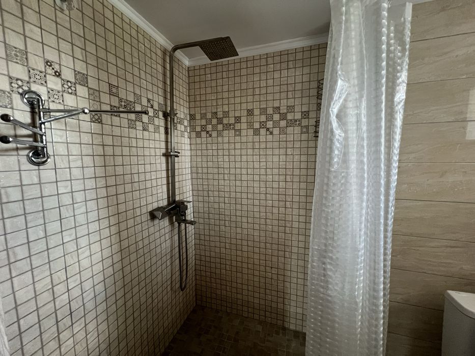 Продаж будинку, Ліщин